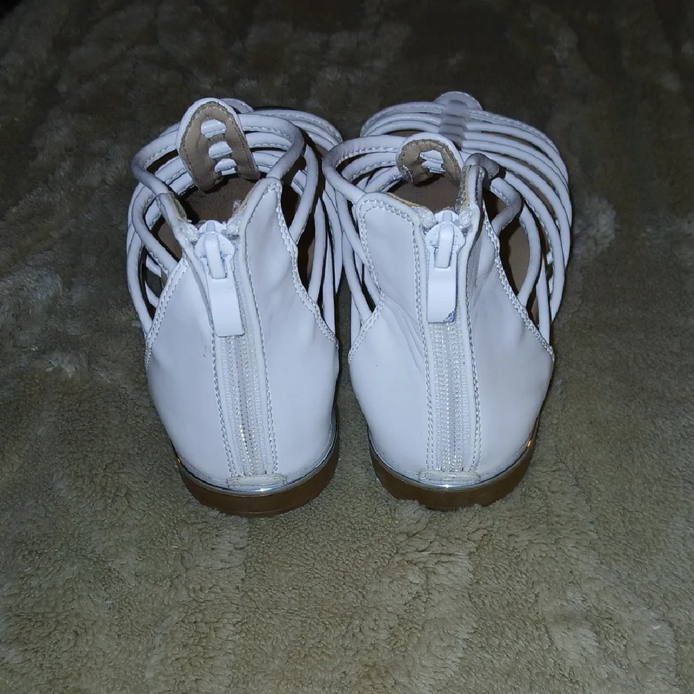 White Strappy Girl Sandals - Picture 5 of 6
